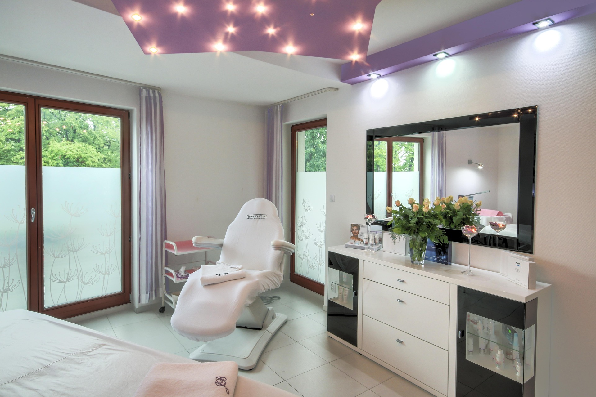 Modern medical aesthetics treatment room
